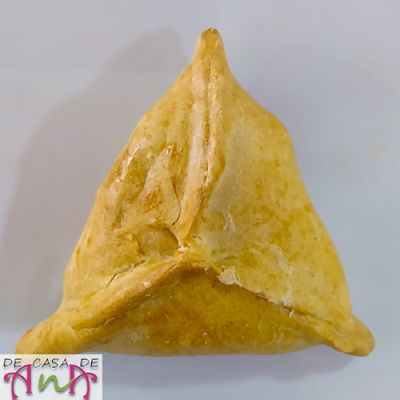 Empanadilla de espinacas y queso Empanadilla de espinacas y queso