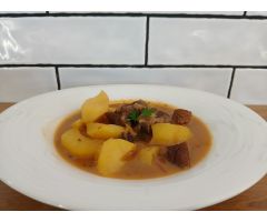 Patatas guisadas con pollo y alcachofas Patatas guisadas con pollo y alcachofas